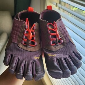 Vibram FiveFingers | Purple Shoes
